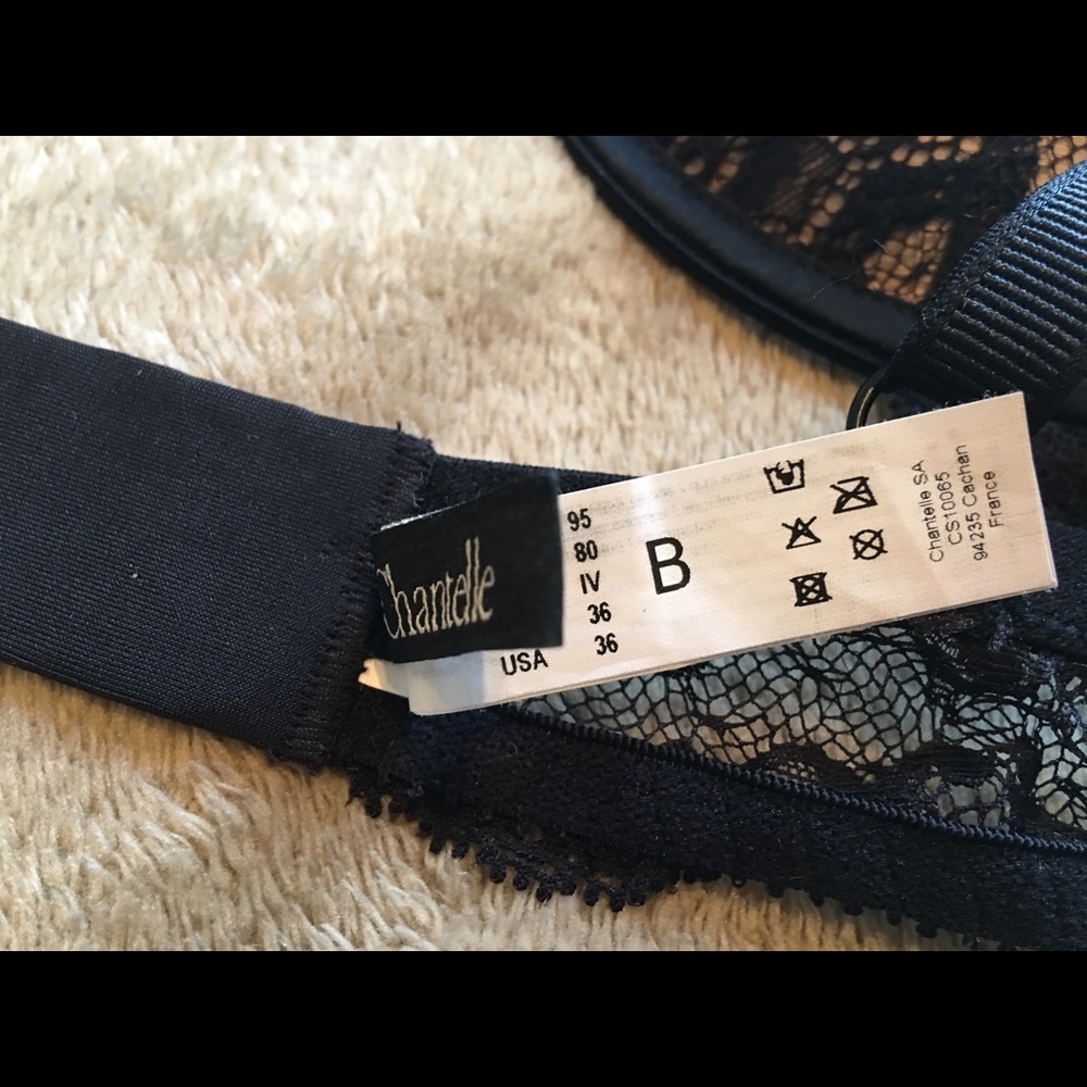 Lot of 4 bras - 2 Chantelle, Natori, Huit - Picture 4 of 8